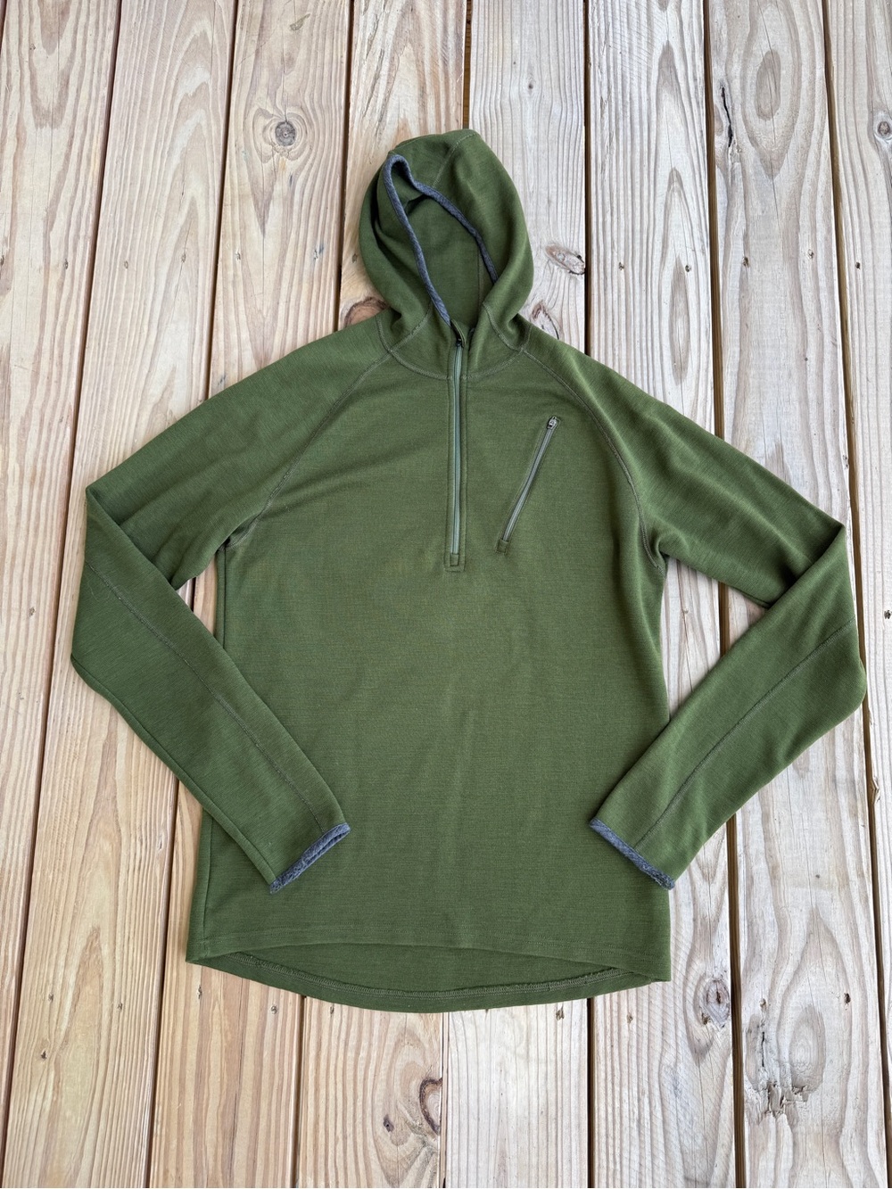 Ibex Merino Wool Sweater Hoodie Men’s Large Green 1/4 Zip *Flaws*